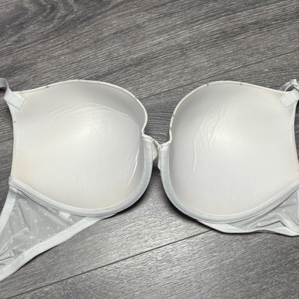 Victoria's Secret Push Up Bra Silver Star Print White Adjustable Straps 38D 403 - Picture 5 of 10